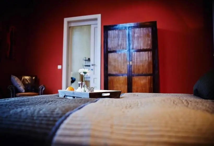 سوییت لوکس, B&b Au Clair Obscur