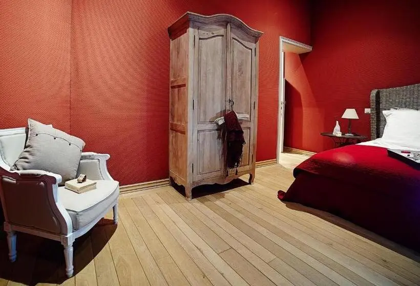 اتاق استاندارد با چشمانداز باغ, B&b Au Clair Obscur