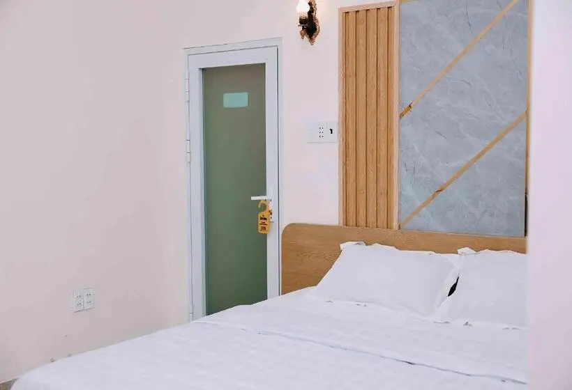 اتاق سوپریور با تخت بزرگ, Arina Luxury Hotel   Vincom Tay Ninh