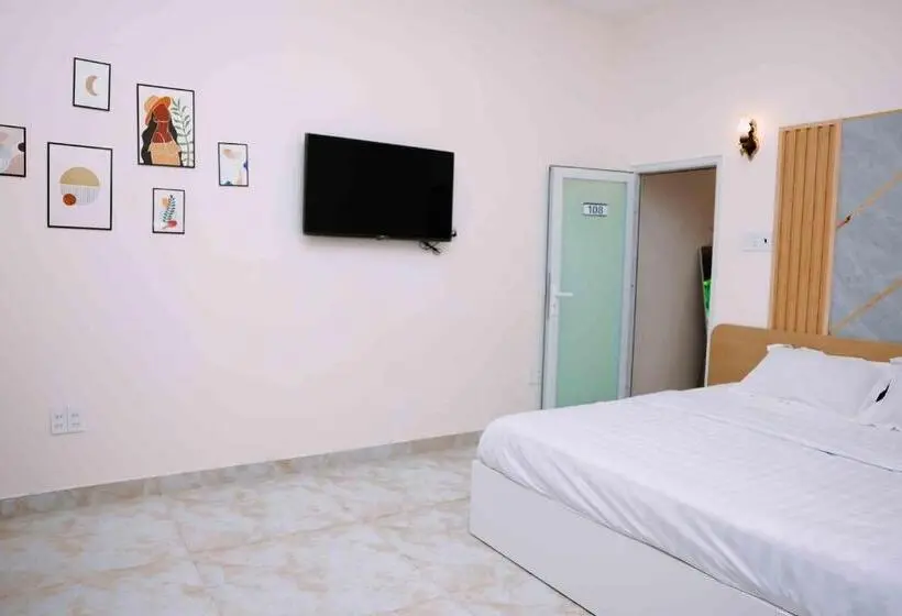 اتاق سوپریور با تخت بزرگ, Arina Luxury Hotel   Vincom Tay Ninh