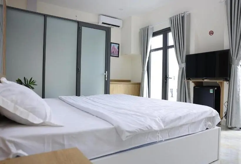 اتاق لوکس با بالکن, Arina Luxury Hotel   Vincom Tay Ninh