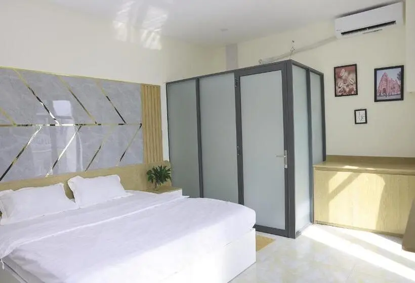 اتاق لوکس با بالکن, Arina Luxury Hotel   Vincom Tay Ninh