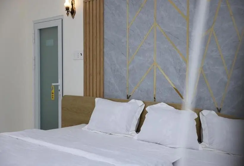 اتاق لوکس سه تخته, Arina Luxury Hotel   Vincom Tay Ninh