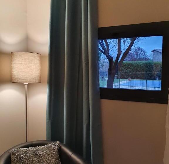 带1个卧室带泳池的公寓, Auberge De La Tour  Appartements