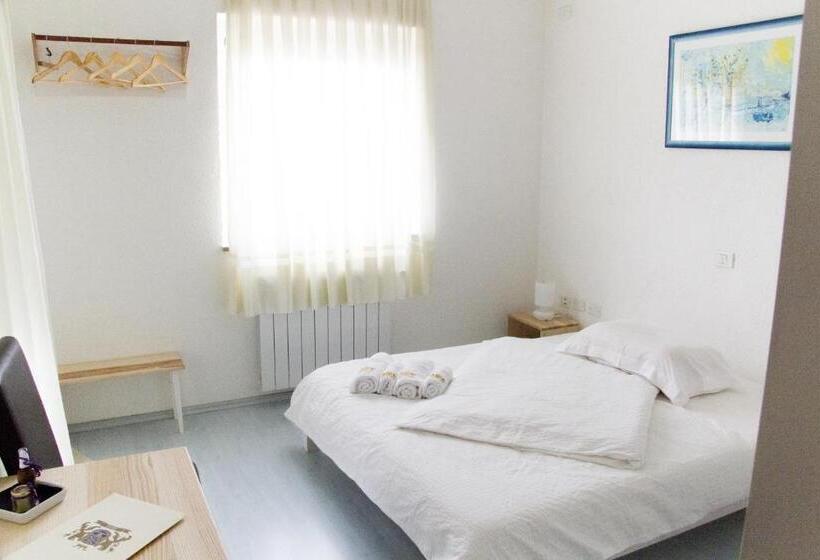 اتاق استاندارد, Farm Stay Domačija Butul