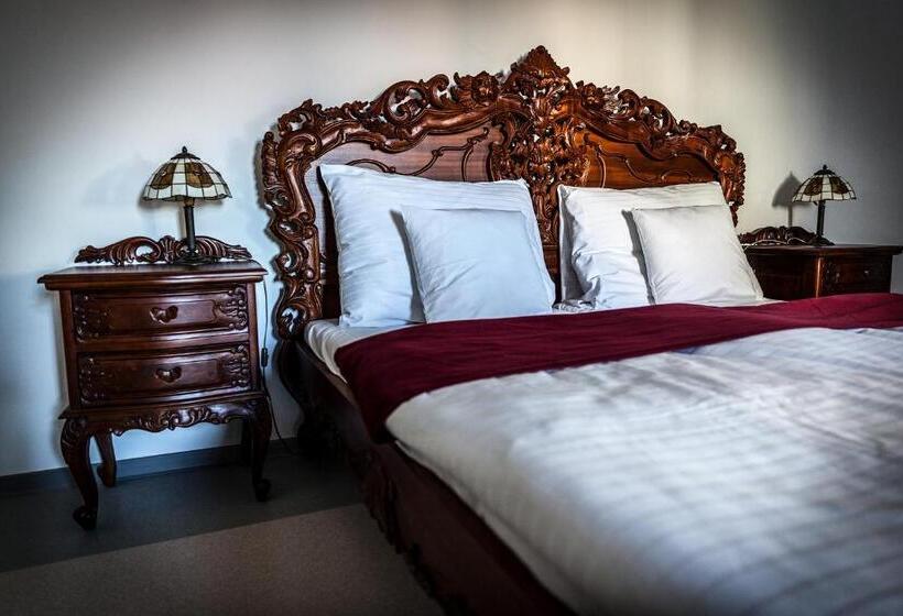 غرفة سوبيريور, Klášter želiv