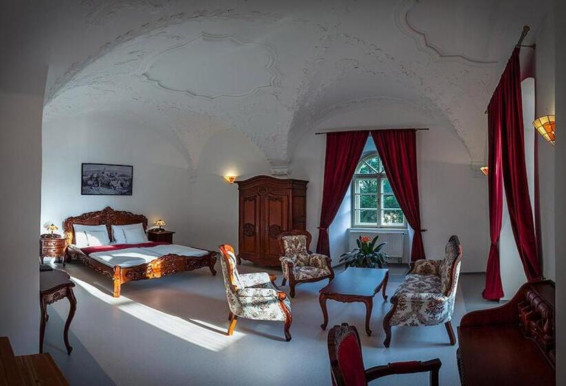 غرفة سوبيريور, Klášter želiv