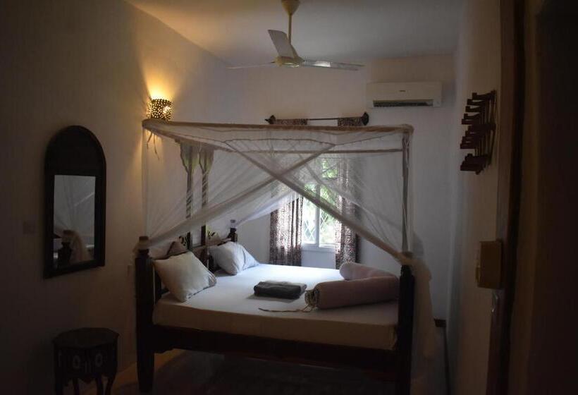 豪华房间, Riverman