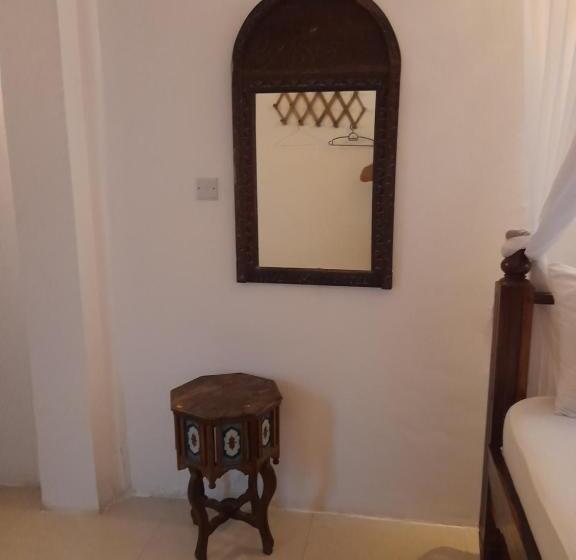 豪华房间, Riverman