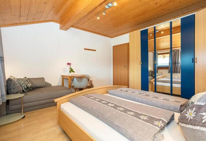 带2个卧室的公寓, Unterbiberghof