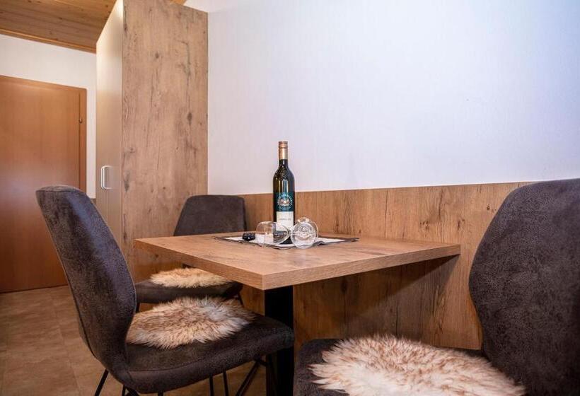 标准工作室, Unterbiberghof