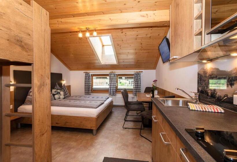 家庭工作室, Unterbiberghof