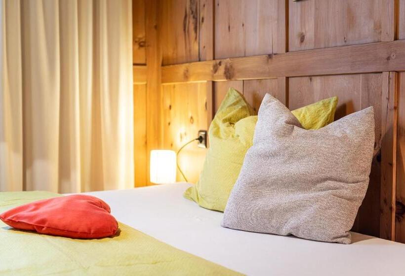 ファミリールーム, Unterhof