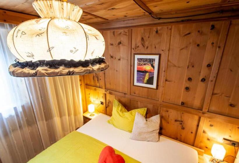 ファミリールーム, Unterhof