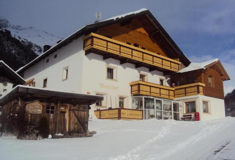 ファミリールーム, Unterhof