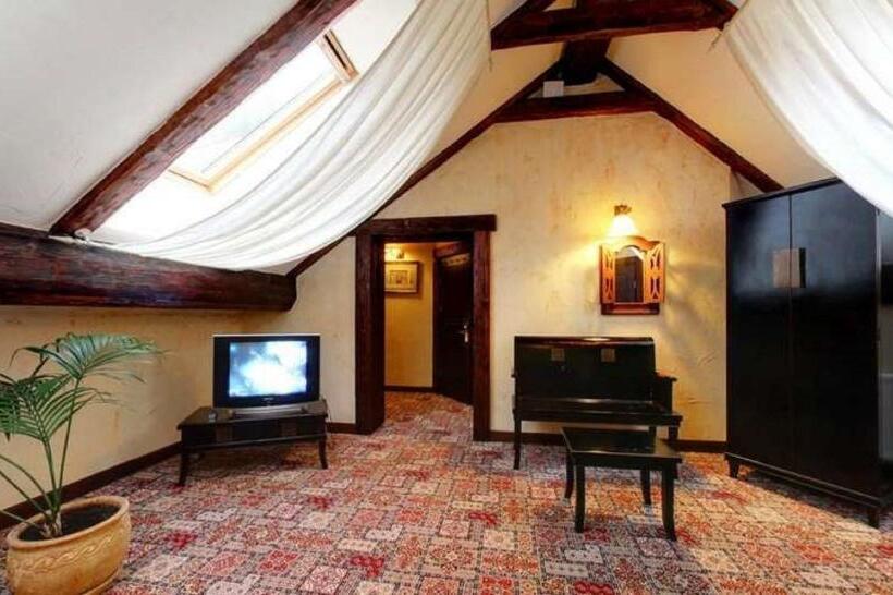 带2个卧室的套房, Vezha Vedmezha