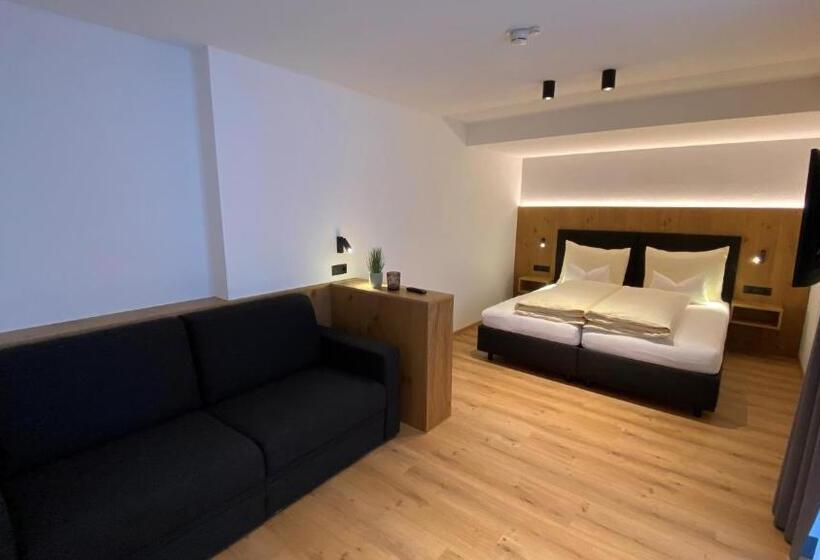 Апартаменты 1 Спальня, Garni Binta