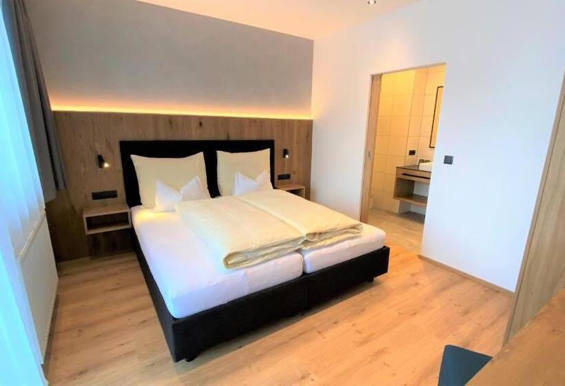 Апартаменты 1 Спальня, Garni Binta