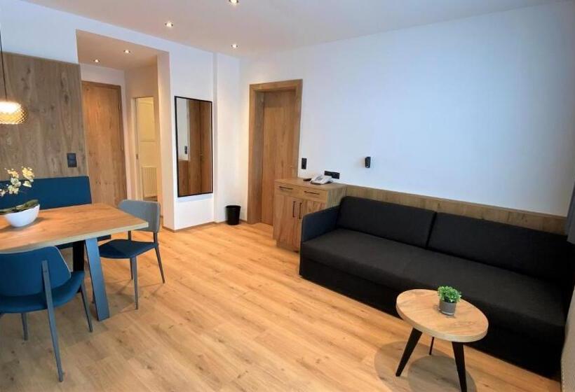 Апартаменты 1 Спальня, Garni Binta