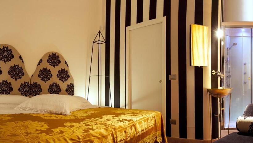 اتاق لوکس, Locus Amoenus Luxury Rooms