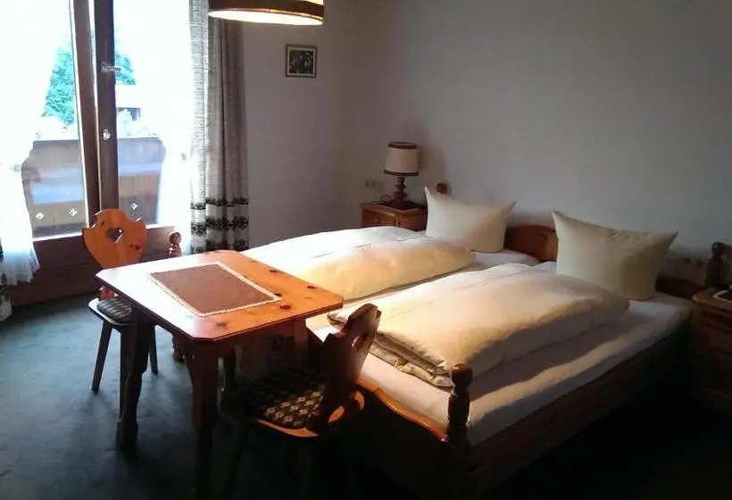 バルコニー付きスタンダードルーム, Pension Karolin