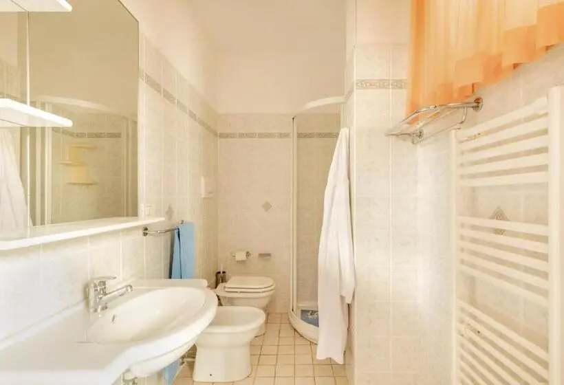 Huoneisto 1 Makuuhuone Pohjakerros, Residence Brezza Di Mare