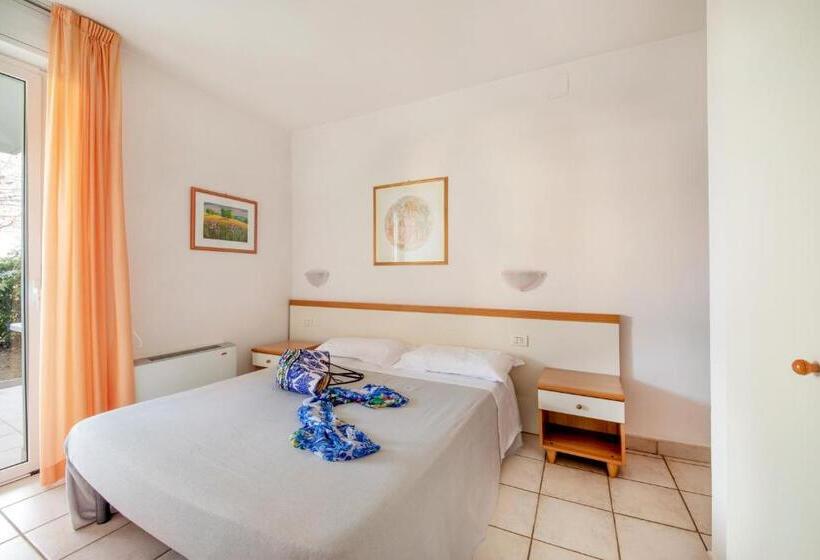 آپارتمان 1 خوابه همکف, Residence Brezza Di Mare