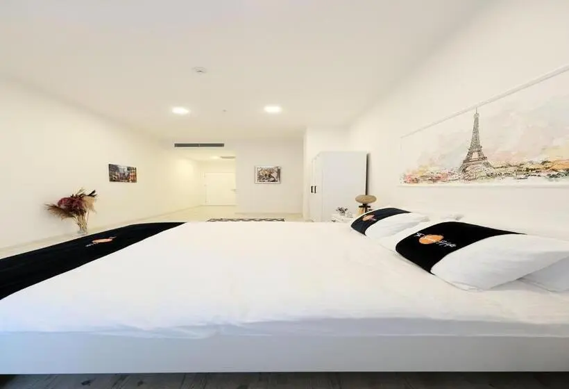 Standard Kolmen Hengen Huone, The Sunshine Otel