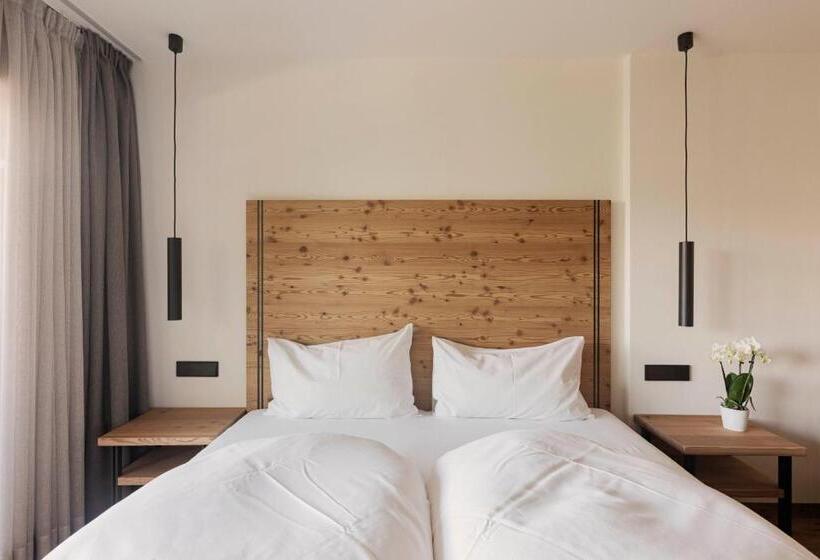 דירת חדר, Wanderhotel Teiserhof