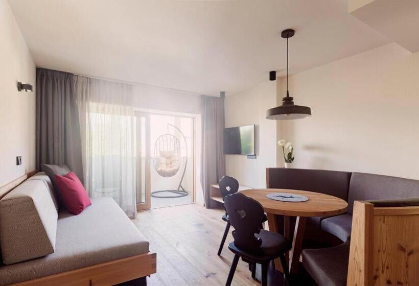 דירת חדר, Wanderhotel Teiserhof