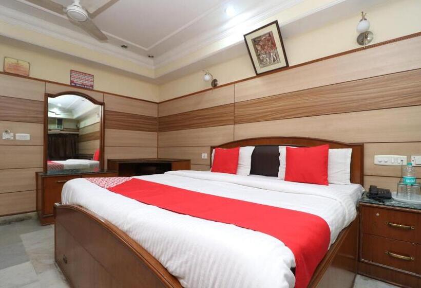 Трехместный Номер Классика, Vivek International