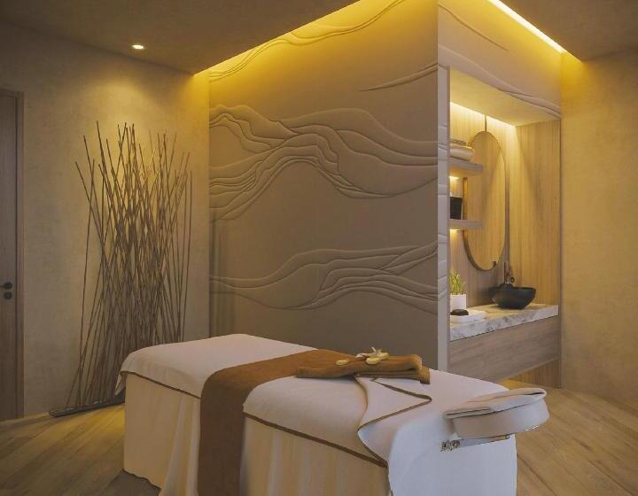 استودیوی استاندارد با چشم‌انداز دریا, Ala Carte Hạ Long