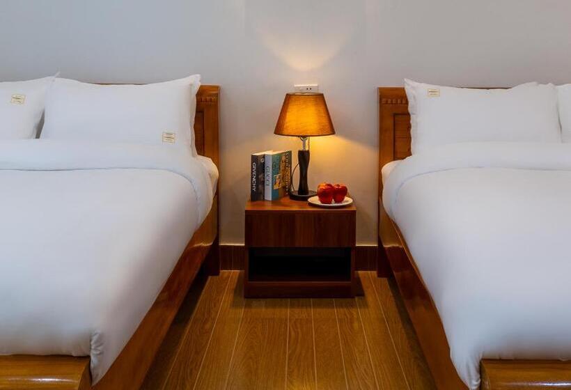 اتاق استاندارد چهار تخته, Cat Ba Hongkong