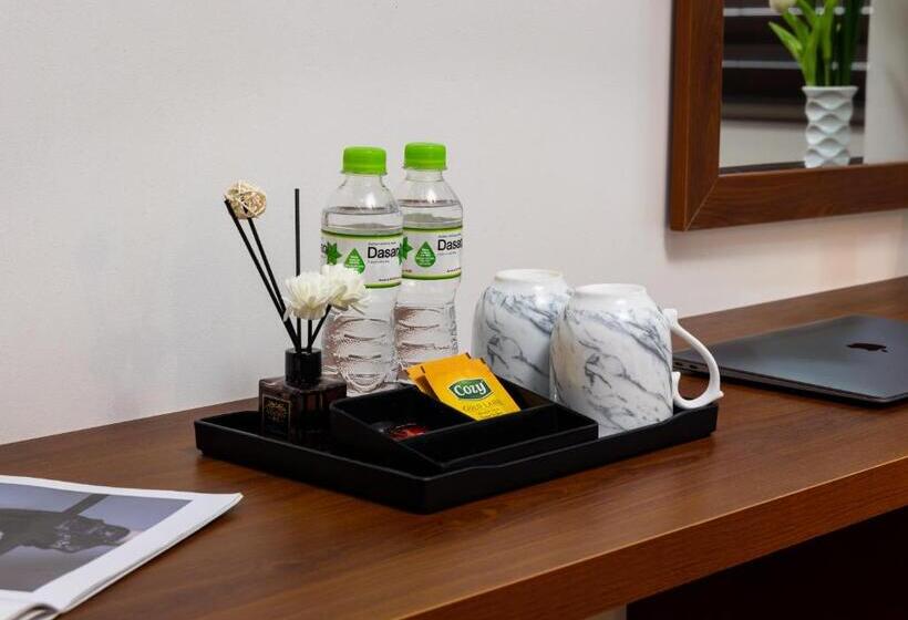 اتاق استاندارد چهار تخته, Cat Ba Hongkong