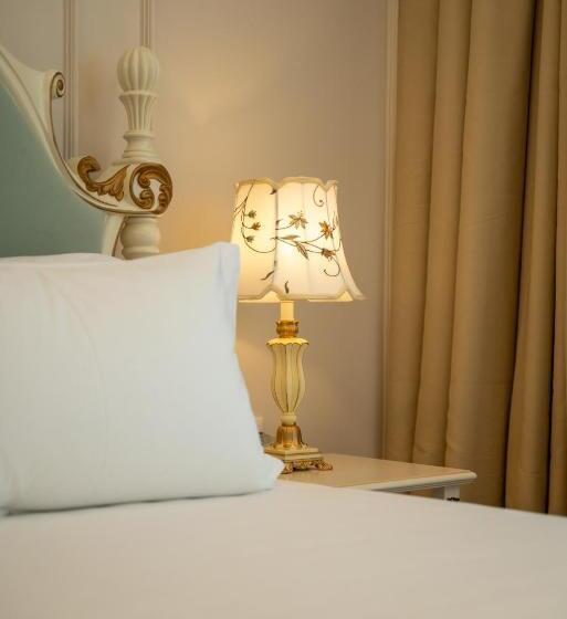 带城市景观的套间, Sol Invictus Boutique Hotel Durres Albania