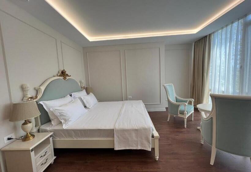חדר דחוקס עם מיטת קינג, Sol Invictus Boutique Hotel Durres Albania
