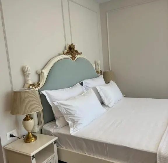 اتاق لوکس با تخت بزرگ, Sol Invictus Boutique Hotel Durres Albania
