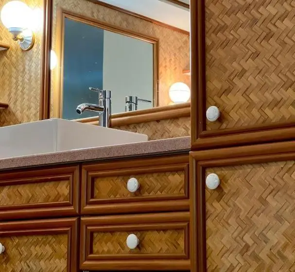 اتاق استاندارد چهار تخته, Maison Taina