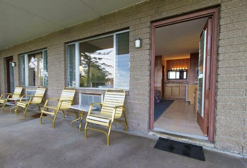 Номер Стандарт, Half Moon Motel & Cottages
