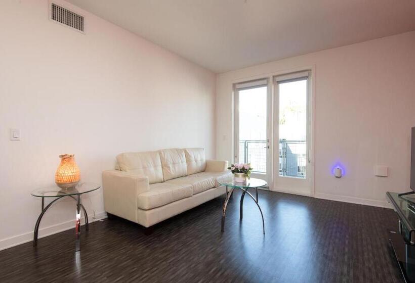 Apartamento 2 Dormitórios, Modern Apartment Rentals