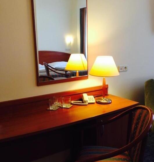 اتاق استاندارد یک نفره, Abrava