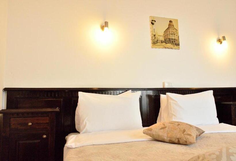 Номер Стандарт, Belleville