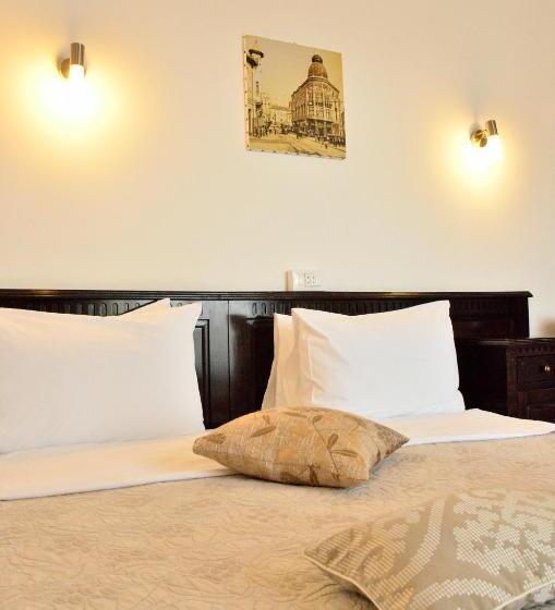 Семейный Номер, Belleville