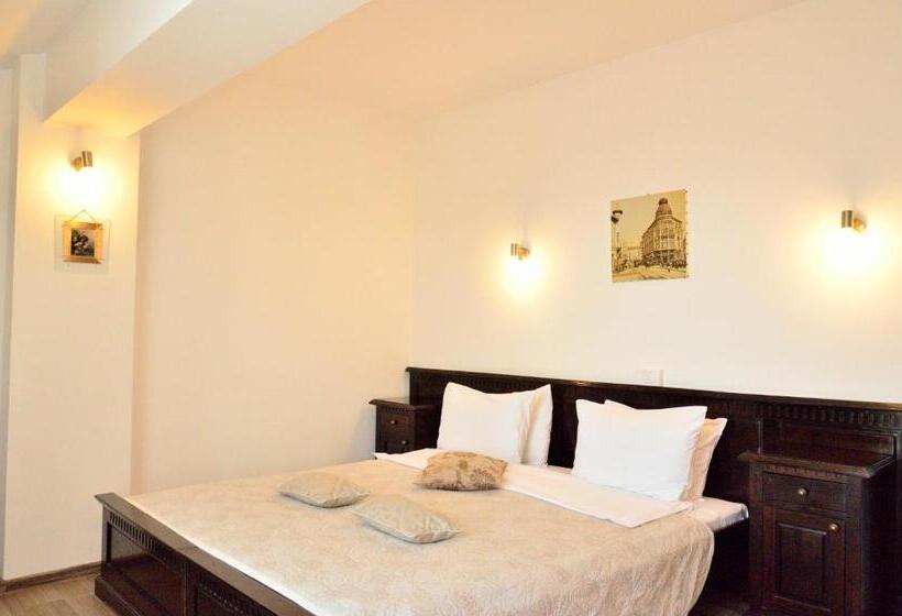 Семейный Номер, Belleville