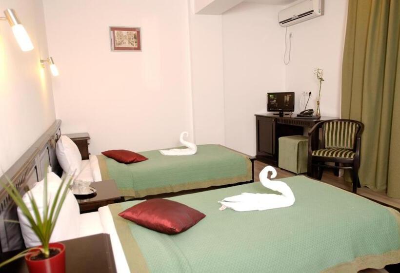 Номер бизнес-класса, Belleville