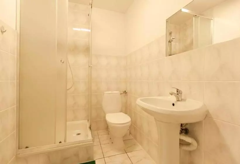 Standard Yhden Hengen Huone, Bike Hostel&camp