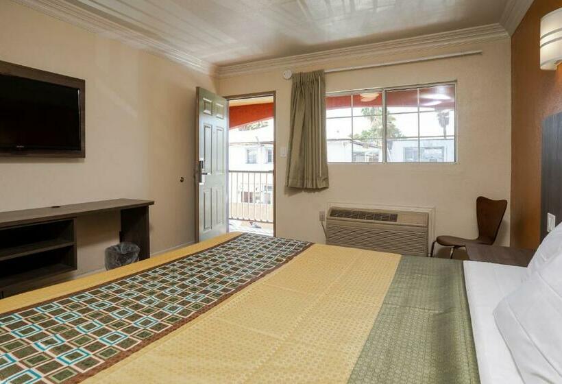 غرفة قياسية سرير كينج, Economy Inn Hollywood