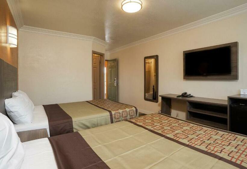 غرفه قياسيه سريرين مزدوجين, Economy Inn Hollywood