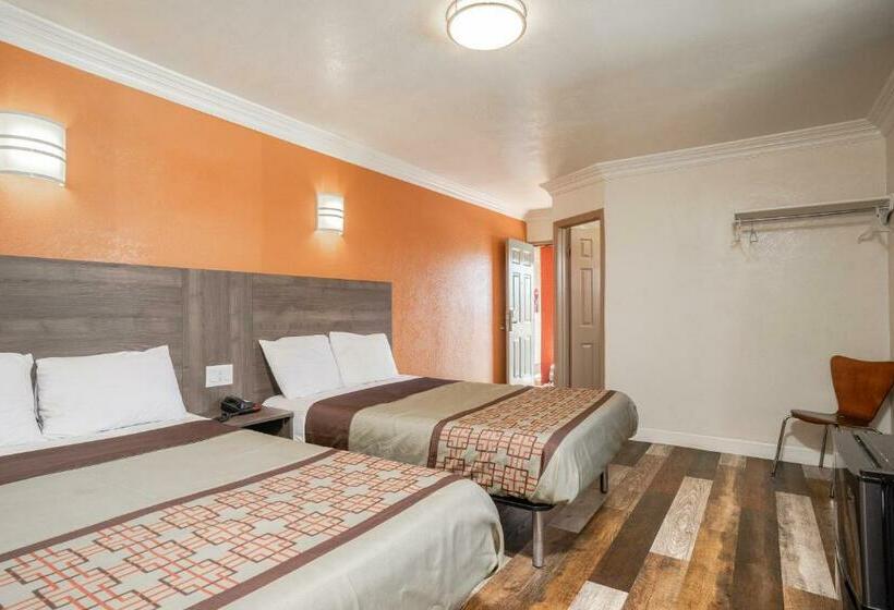 스탠다드 룸 더블 침대 2개, Economy Inn Hollywood