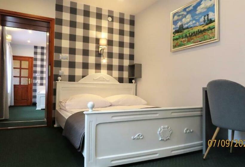 スタンダード4人部屋, Euro Apart